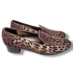 Stuart Weitzman Leopard Print Fabric Leather Trim Loafers Women’s Size 6.5 M